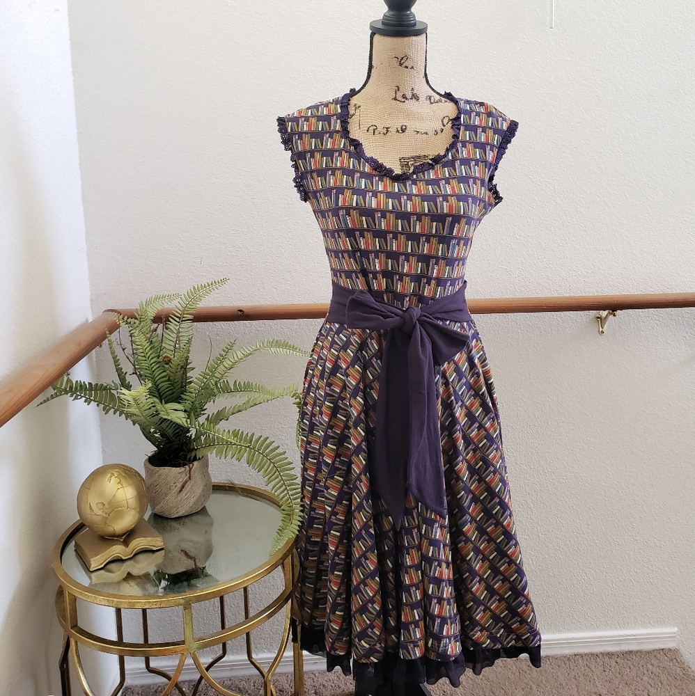 Effie's Heart Caron Dress in Books